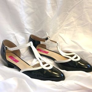 Pleaser Black & White Pinup Heels
